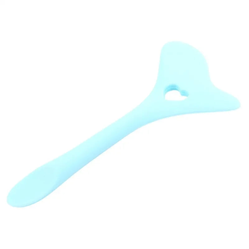 Wing Tips Silicone Eyeliner Aid Drawing Lipstick Wearing Aid Reusable Makeup Tools